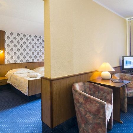 שצ'צ'ין Hotel Victoria מראה חיצוני תמונה
