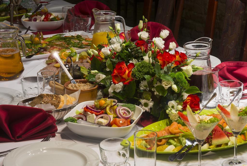 שצ'צ'ין Hotel Victoria מראה חיצוני תמונה