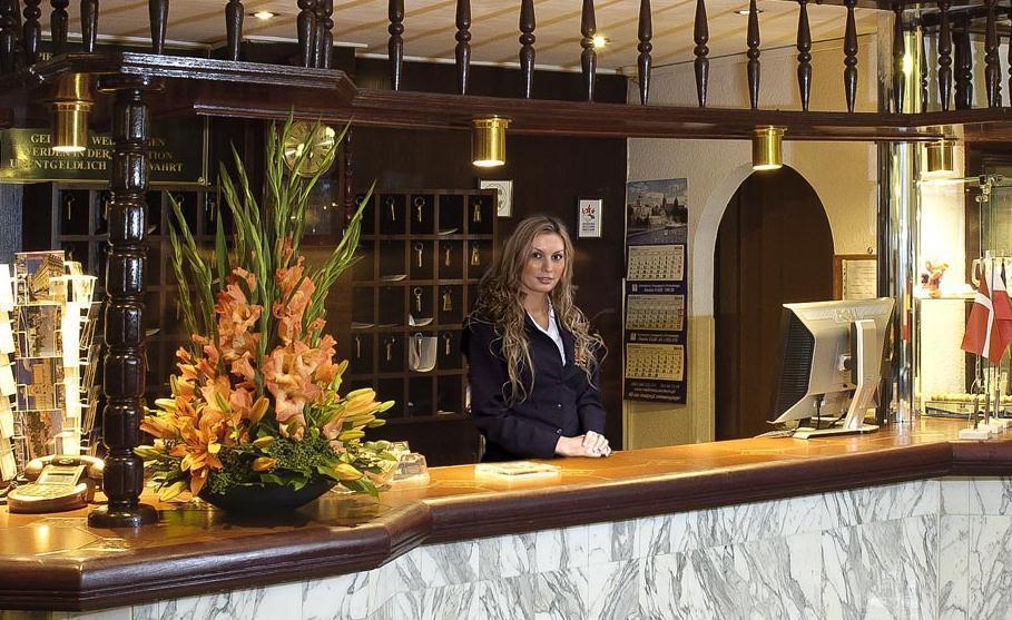 שצ'צ'ין Hotel Victoria מראה חיצוני תמונה